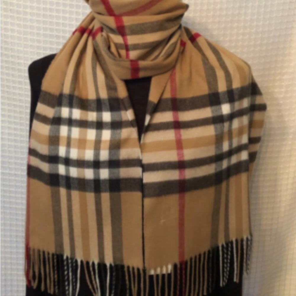 NEW Macy's Cashmink Tartan Plaid Scarf